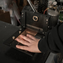 Load image into Gallery viewer, 4&quot; Guillotine Shear - Made in USA
