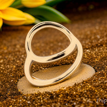 Load image into Gallery viewer, Circle Shaped Ring by The Urban Charm
