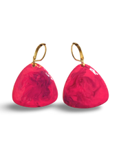 Load image into Gallery viewer, Pink &amp; Purple Hand Painted Marbleized Guitar Pick Earrings
