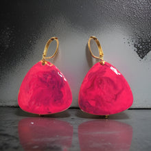 Load image into Gallery viewer, Pink &amp; Purple Hand Painted Marbleized Guitar Pick Earrings
